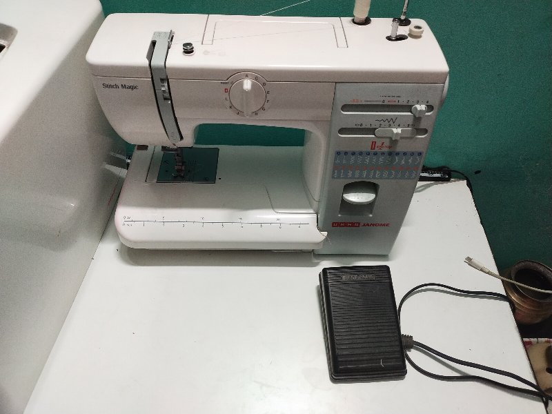 Sewing Machine SEW MAGIC - USHA