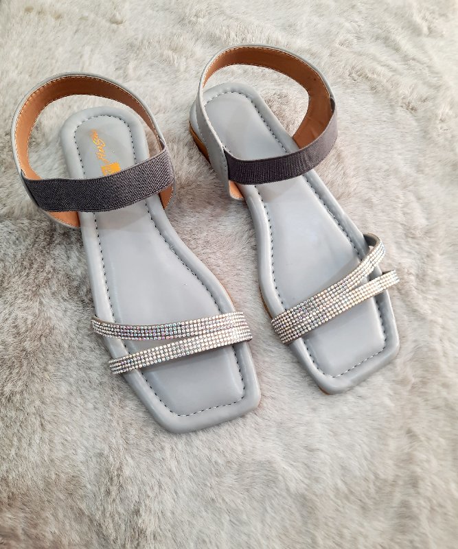 Buy Mijas Trendy Silver Flat Sandals for Women Online at Best Prices in  India - JioMart.