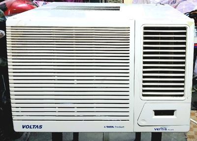 voltas vertis premium window ac 1 ton