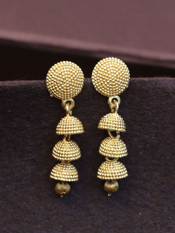 Gold deals jhoomar earrings