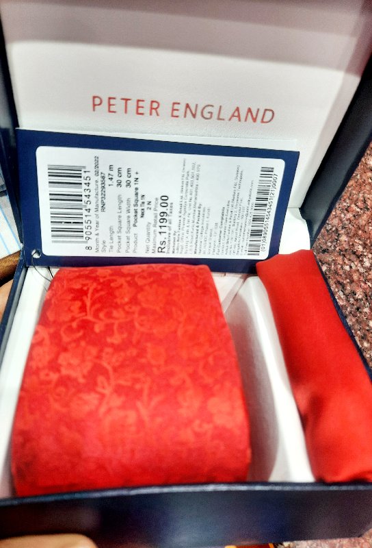 Peter England Men Maroon Tie Pocket Square With Cufflinks - Buy Peter  England Men Maroon Tie Pocket Square With Cufflinks online in India