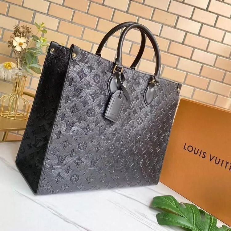 LOUIS VUITTON Onthego GM Monogram Empreinte Leather Tote Bag Black