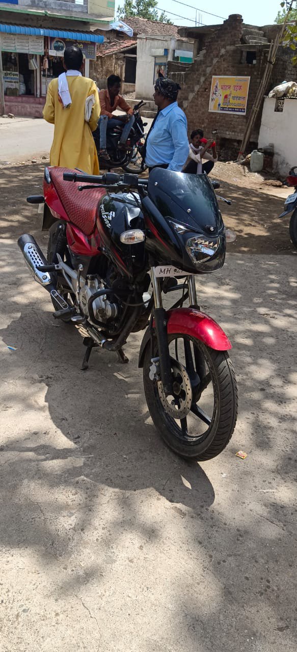 Bajaj Pulsar 150 gintaa