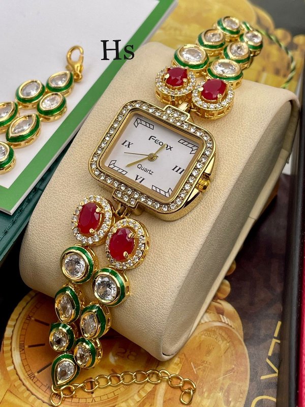 Aditya Jewellers in Jaipur - Supplier of Ladies Gold Watch & Designer  Pendant Set