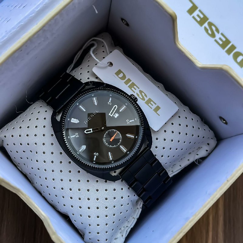 Diesel 2024 reflective watch