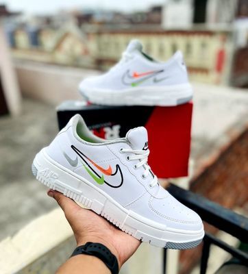 Fashionable Nike Shoes For Men gintaa